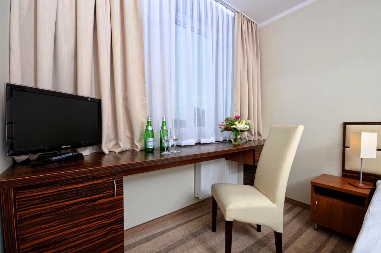 Отель Hotel Mazovia Airport Modlin Новы-Двур-Мазовецки-33