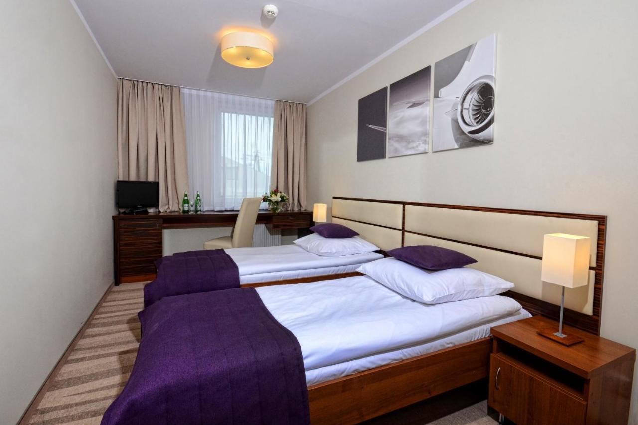 Отель Hotel Mazovia Airport Modlin Новы-Двур-Мазовецки